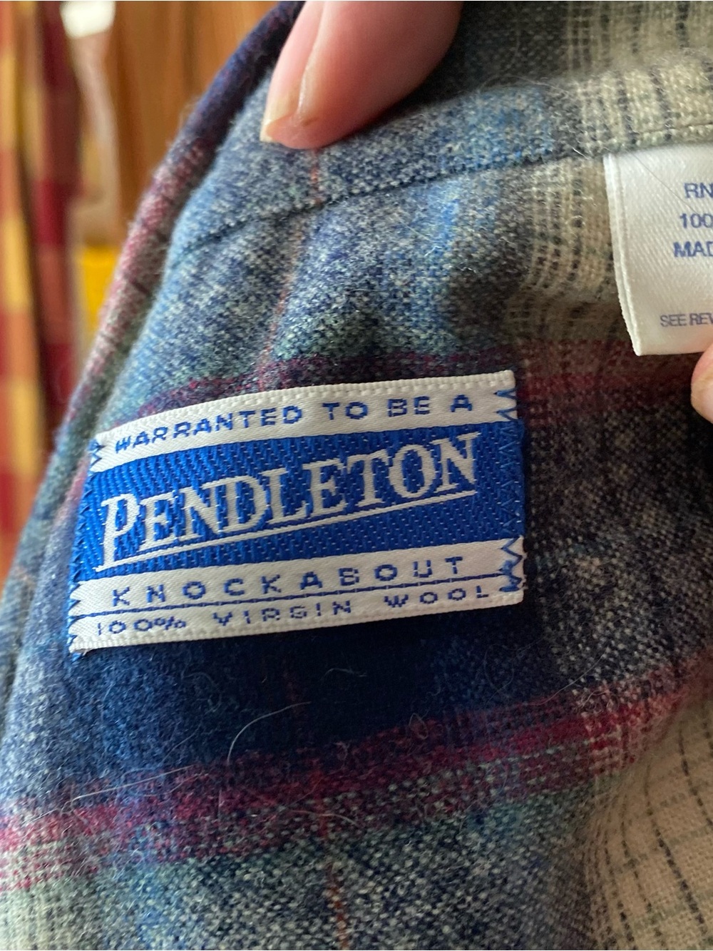 Pendleton flannel - Picture 3 of 5